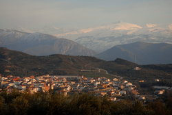 (2009-02-21) N174R Beas de Granada vista desde el camping Altos de Viñuela.jpg