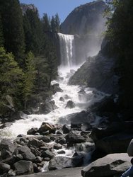 16.- Bernal falls III - Yosemite.jpg