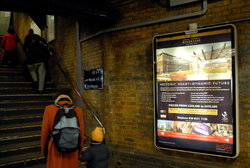 (2009-01-03) N159R Woolwich Arsenal Station.jpg