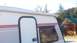 curva caravanstore.jpg