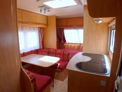 Caravana Sterckeman Evolution 470 PE en www.lacampadelcaravaning.com de Barcelona-011.jpg