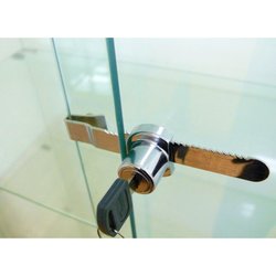 bloqueo-de-rack-para-vitrina.jpg