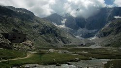 Vignemale-Refugio.jpg