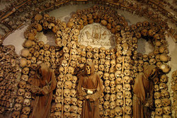 cripta-de-los-capuchinos-roma.jpg