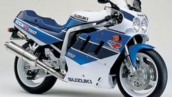 Suzuki-GSXR-750-1990-1-777x437.jpg