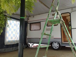 29042010599.jpg