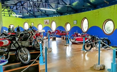 Museo coches2.jpg