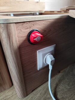 1000073898.jpg 1000073898.jpg