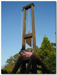 guillotina copia.jpg