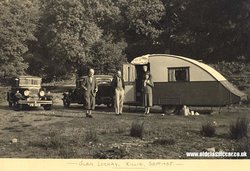 vintage-caravan.jpg