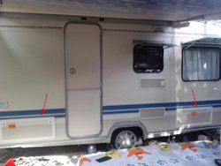 Puertas caravana.jpg