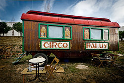 Circo-raluy-caravana-madera-2.jpg
