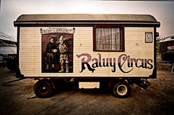 Circo-raluy-caravana-madera-4jpg.jpg