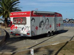 Caravana Cruz Roja.jpg