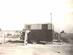 020-Caravana1932e.jpg