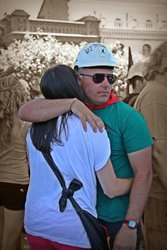 abrazo.jpg