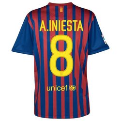 Tienda-equipaciones--Barcelona-Iniesta-8-Camiseta-Futbol-1a-equi_01.jpg