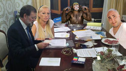 Rajoy y su equipo de asesores.jpg