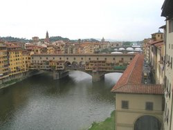 234.-.- Florencia. Puente Vecchio desde los Uffizi.jpg