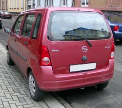 Opel_Agila_rear_20071204.jpg