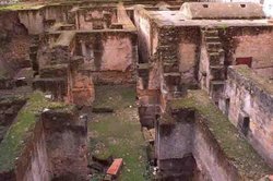 ruinas.jpg