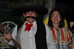 juansinmediocustom.jpg