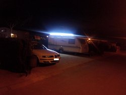 2015-03-17 20.01 luz leds caravana.jpg